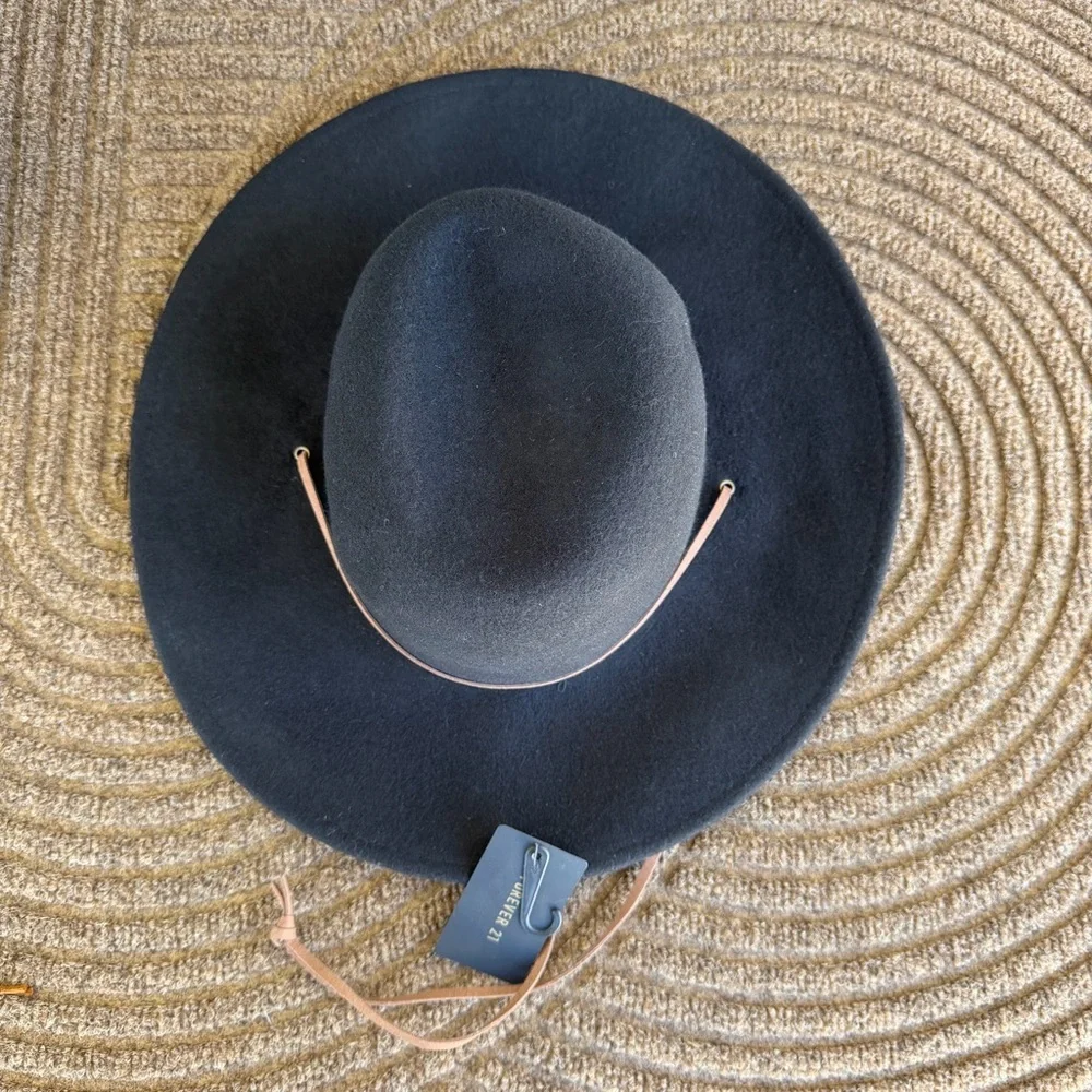 NWT Forever 21 Black 100% Wool Hat Fedora Cowboy Cowgirl